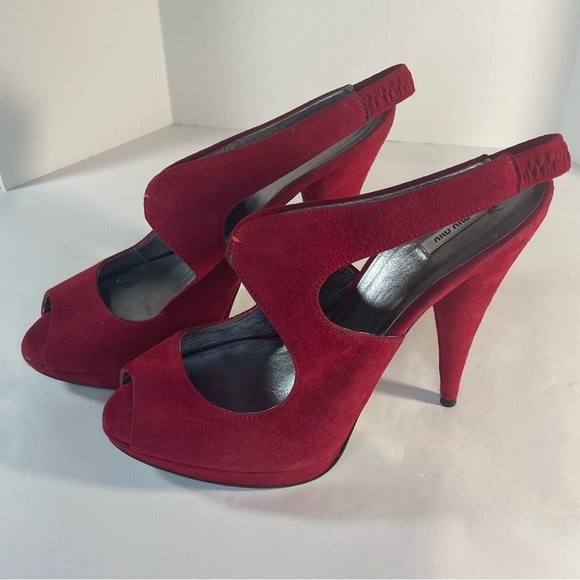 Miu Miu Red Suede Peep Toe Slingback Platform Sandals Size 38.5 Cone Heels - Picture 1 of 12